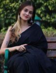 Black-Cotton-Silk-Saree-With-Luxurious-Golden-Border-two